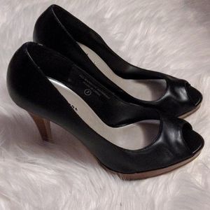 Delicious Peep Toe 'Kent' Platform Heels